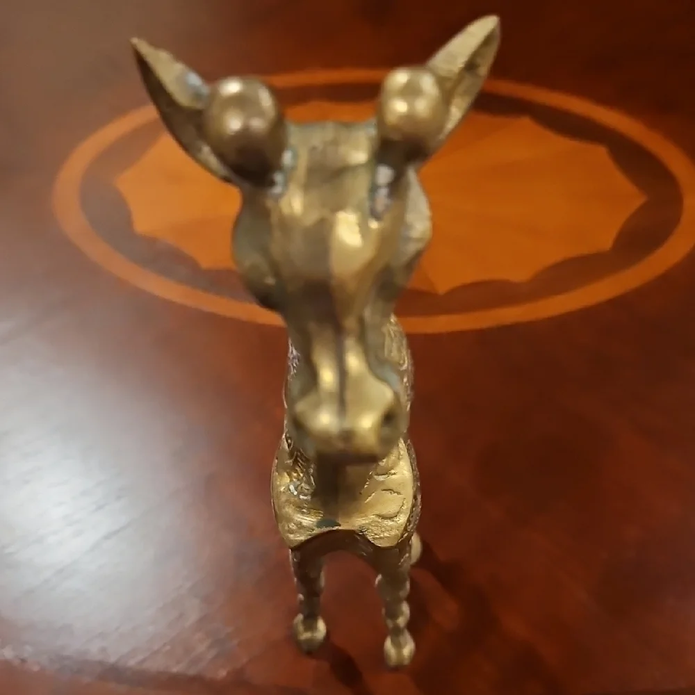 Amazing Solid Textured Heavy Brass Figural Giraffe Sculpture w/Detailed Design